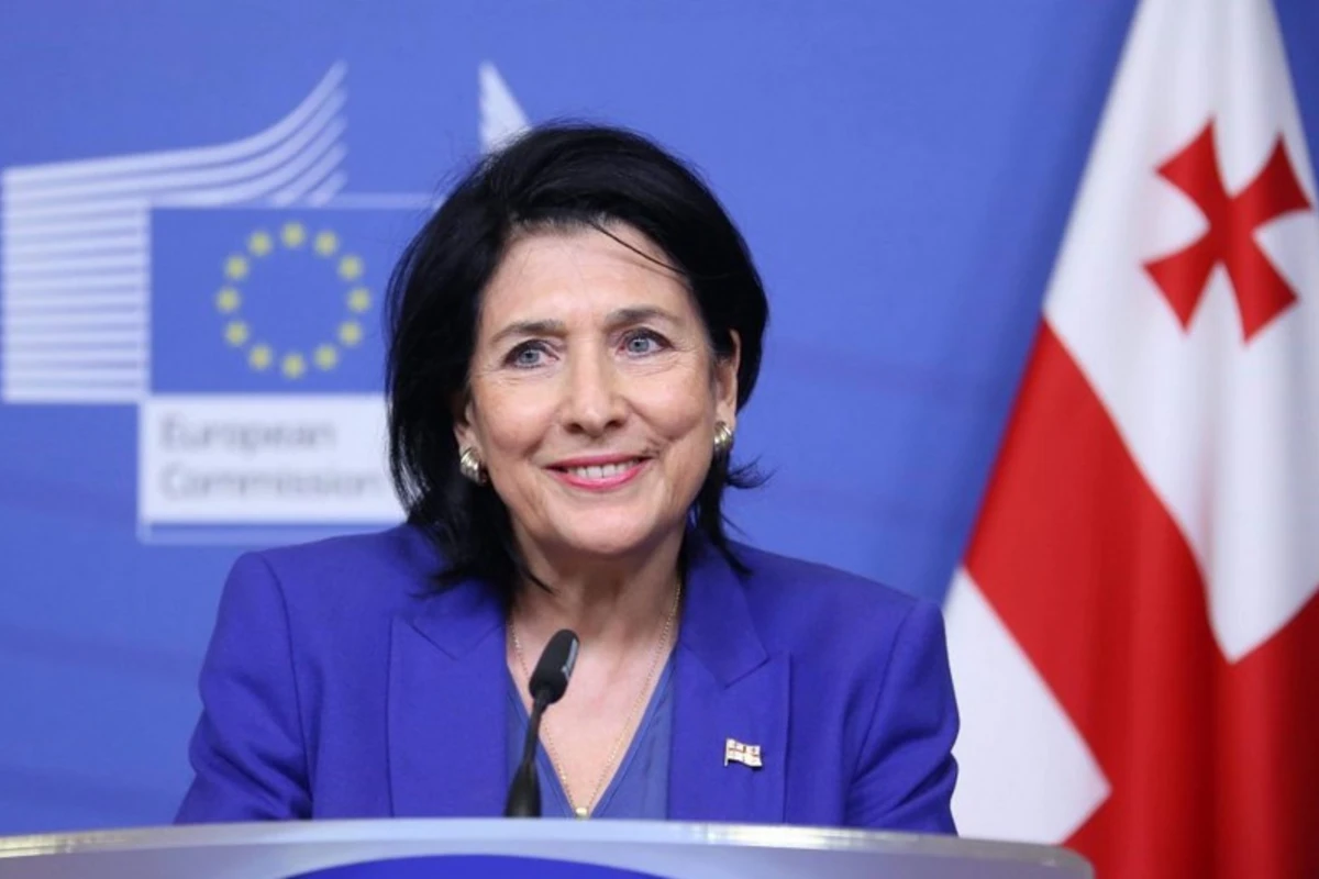 Gürcüstan prezidenti nənə olub Gürcüstan prezidenti nənə olub