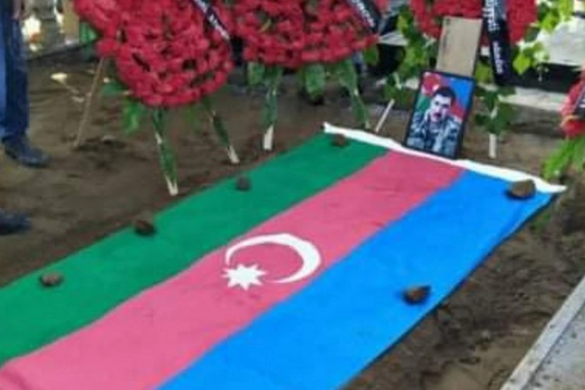 Biləsuvarda şəhid kapitan dəfn edilib - FOTO