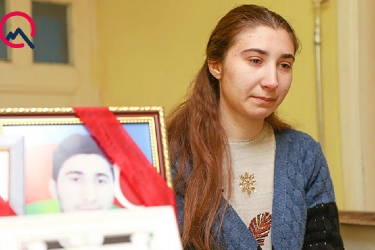 Şəhid bacısı: “Dedi ki, gəl, səni bir də öpüm, birdən şəhid olaram” - VİDEOREPORTAJ