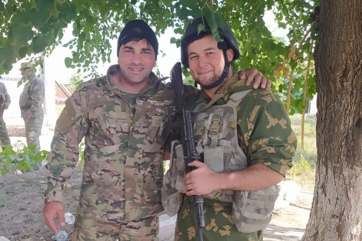 Kamil şəhid Xudayar haqqında: Mərmi atıldı, oturduğumuz yerdə başımızı tutduq