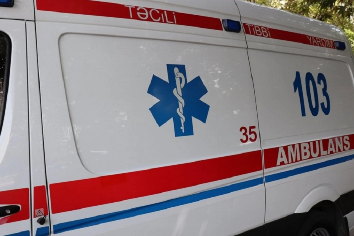 Traktorla minik avtomobili toqquşub, ölən və yaralanan var