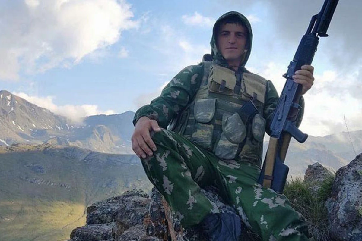 “Mübariz İbrahimovun şəhid olduğu postu alanda 7 saat döyüşdük” - “Rembo” ləqəbli qazi