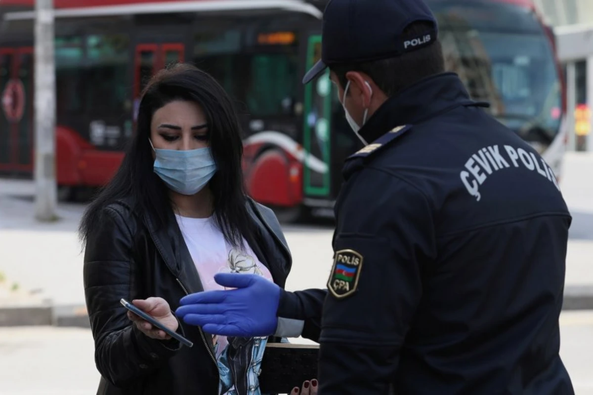 В Азербайджане снова введут СМС-разрешения и локдаун? - КОММЕНТАРИЙ