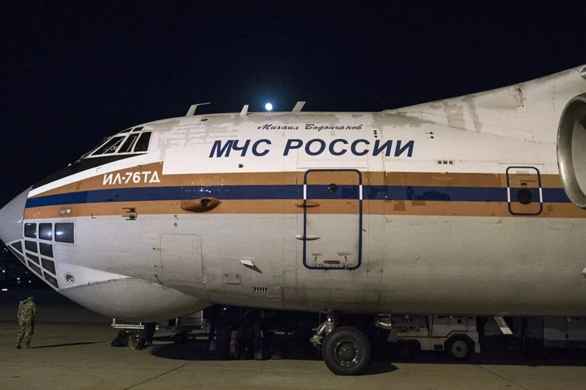 МЧС направило в Карабах кинологов и горноспасателей