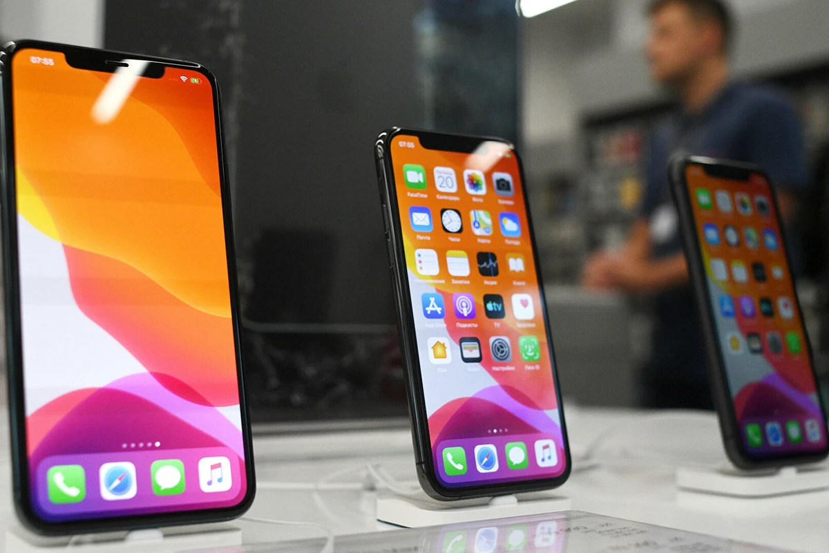 Apple бесплатно заменит дефектные экраны владельцам iPhone 11