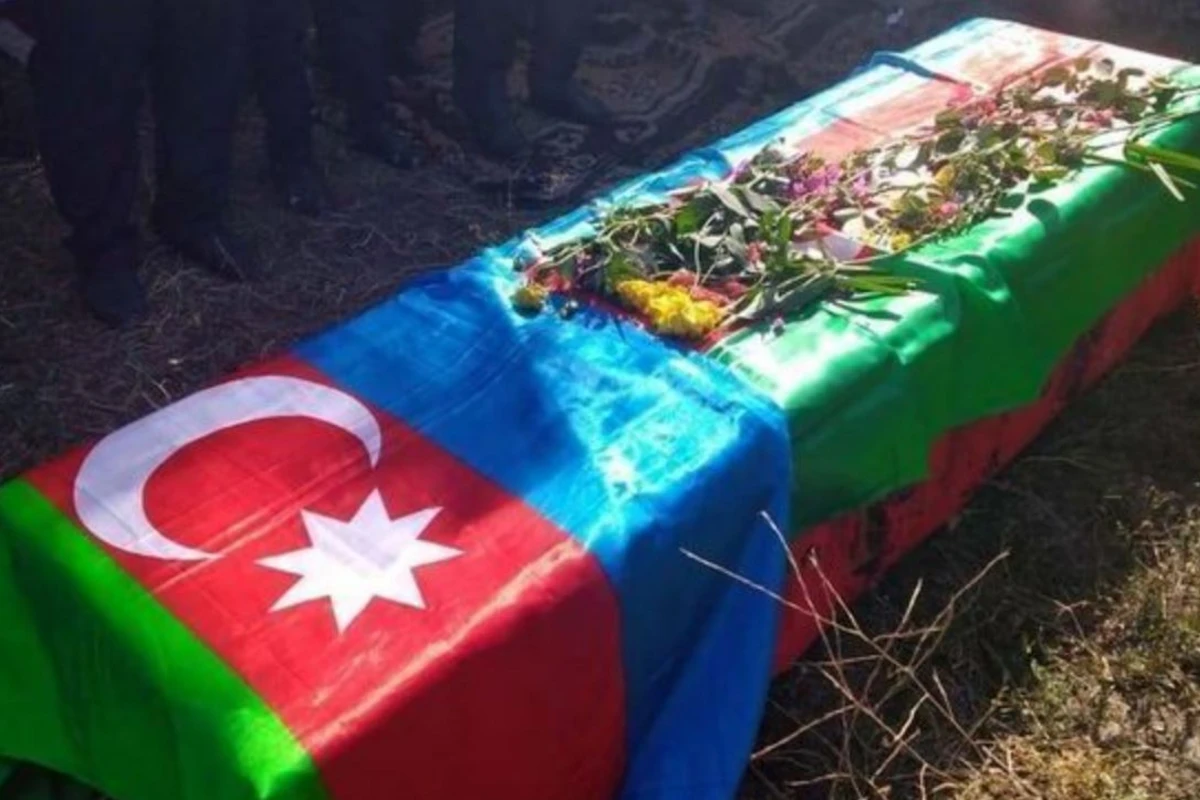 Şəhid anasından nümunəvi addım: Birdəfəlik yardımı Ordumuza bağışladı - FOTO