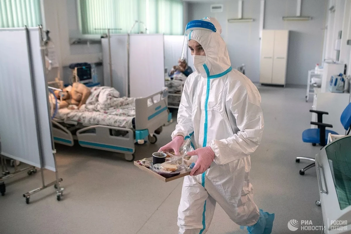 Врач предупредила об опасности алкоголя для больных COVID-19