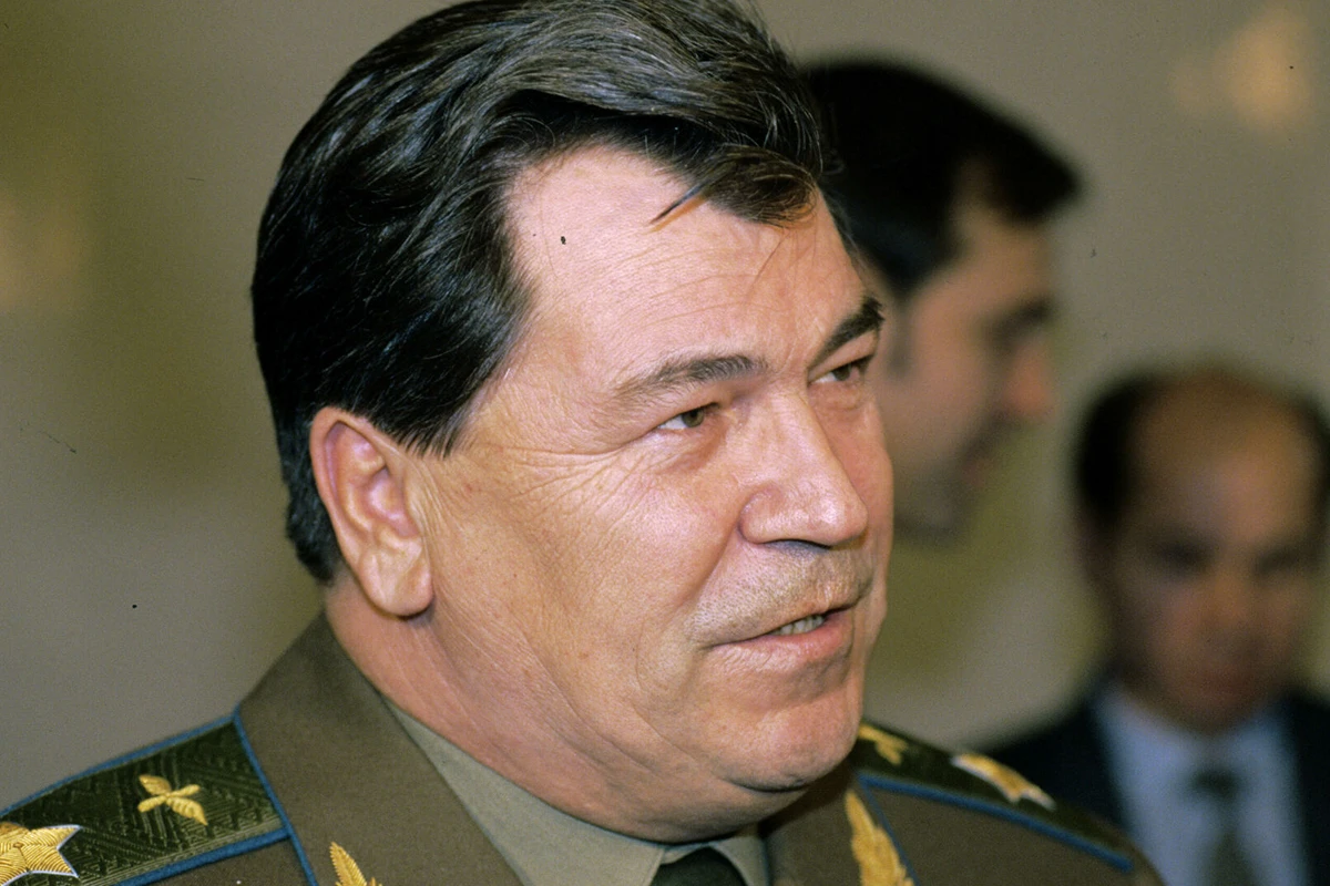 Умер последний министр обороны СССР