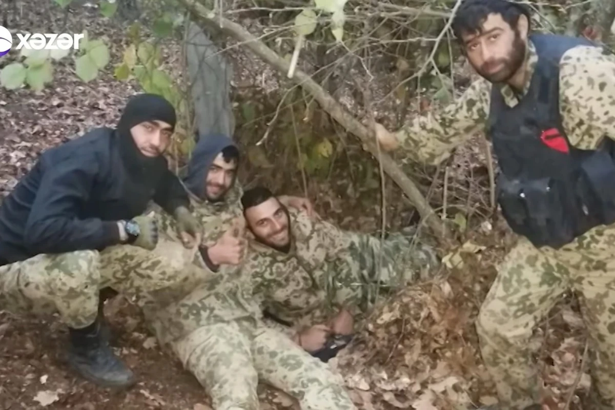 Qazi: Şuşaya meşə yolu ilə 15-16 saat dayanmadan silah-sursat daşıyırdıq - VİDEO