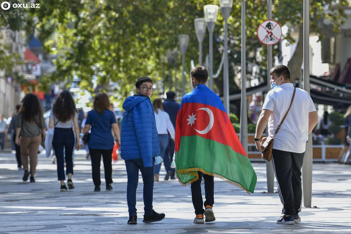 Yaralı əsgərə kömək adı altında yanlış məlumatlar yayılır