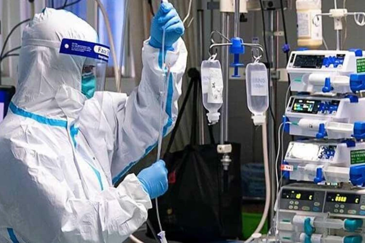 В США впервые за день погибли более 3 тысяч пациентов с COVID