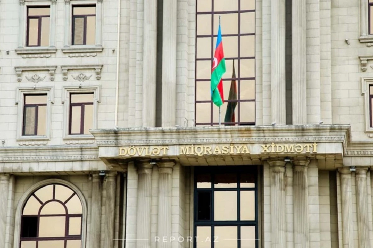 DMX Azərbaycandakı əcnəbilərə müraciət edib