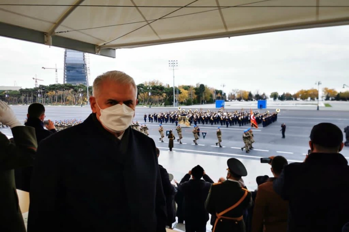 Binəli Yıldırımdan Zəfər paradı ilə bağlı paylaşım - FOTO