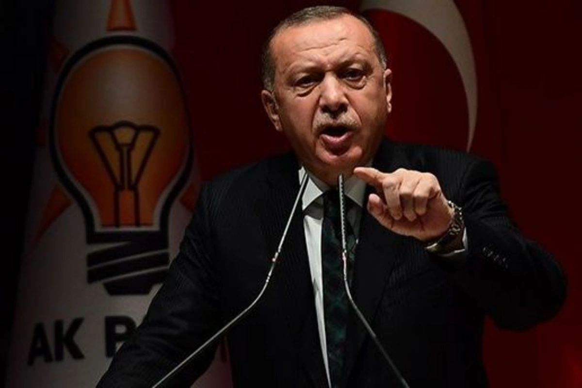 Ərdoğan: “Makron siyasəti öyrənə bilməyib”