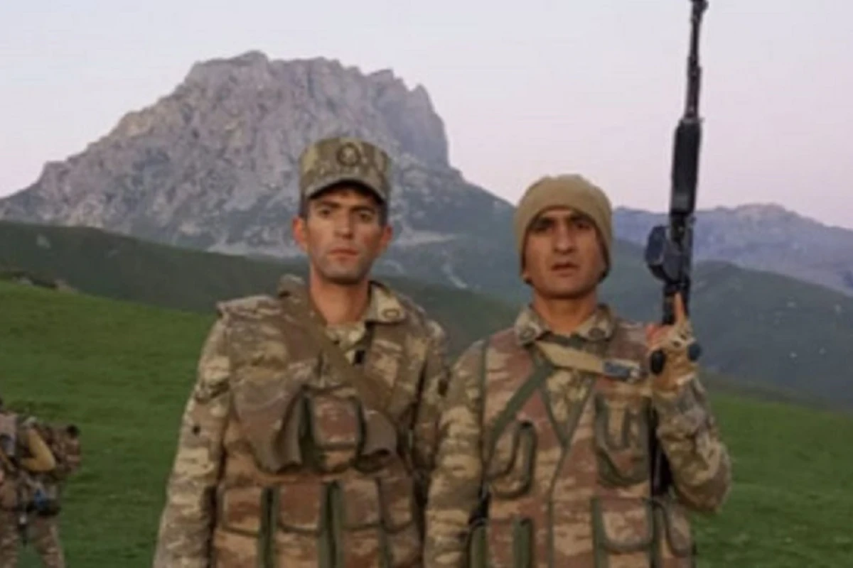 Qərargah rəisini xilas edərkən şəhid olan hərbi həkim - FOTO