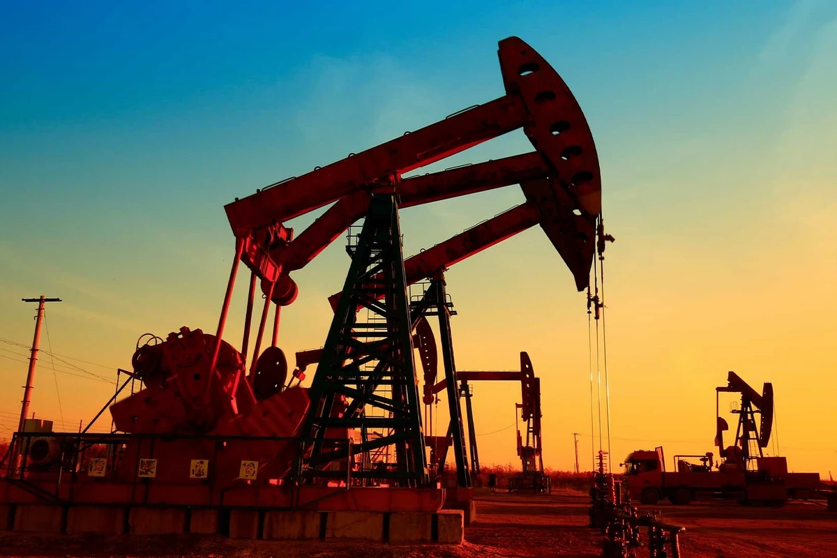 Brent markalı neftin qiyməti 51 dolları keçib