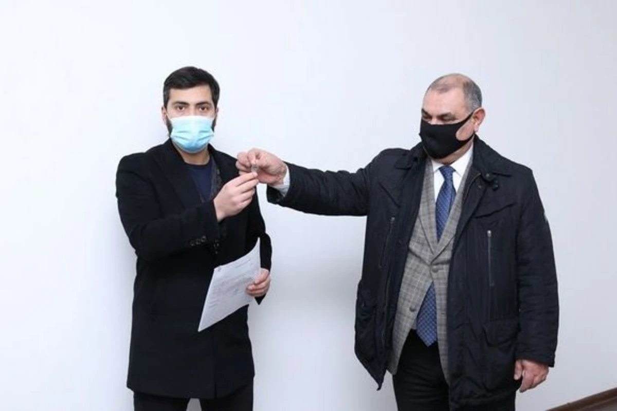 Azərbaycanda ofislə təmin edilmiş siyasi partiyaların sayı 14-ə çatıb - FOTO Azərbaycanda ofislə təmin edilmiş siyasi partiyaların sayı 14-ə çatıb - FOTO