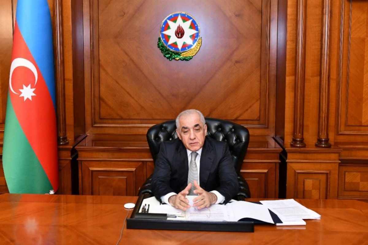 Əli Əsədov müşavirə keçirdi