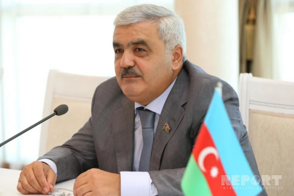 Rövnəq Abdullayev: İclasda səmərəli müzakirələr apardıq