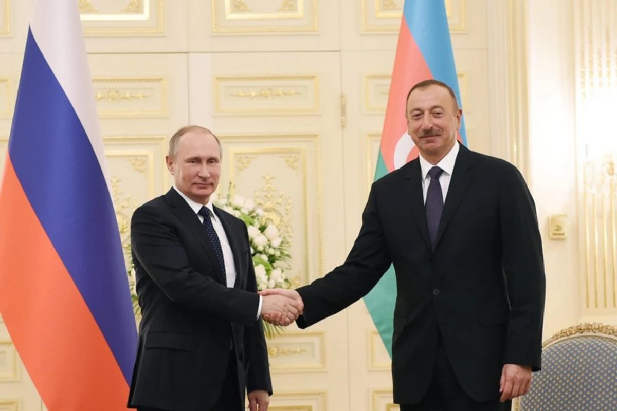 Владимир Путин поздравил Ильхама Алиева