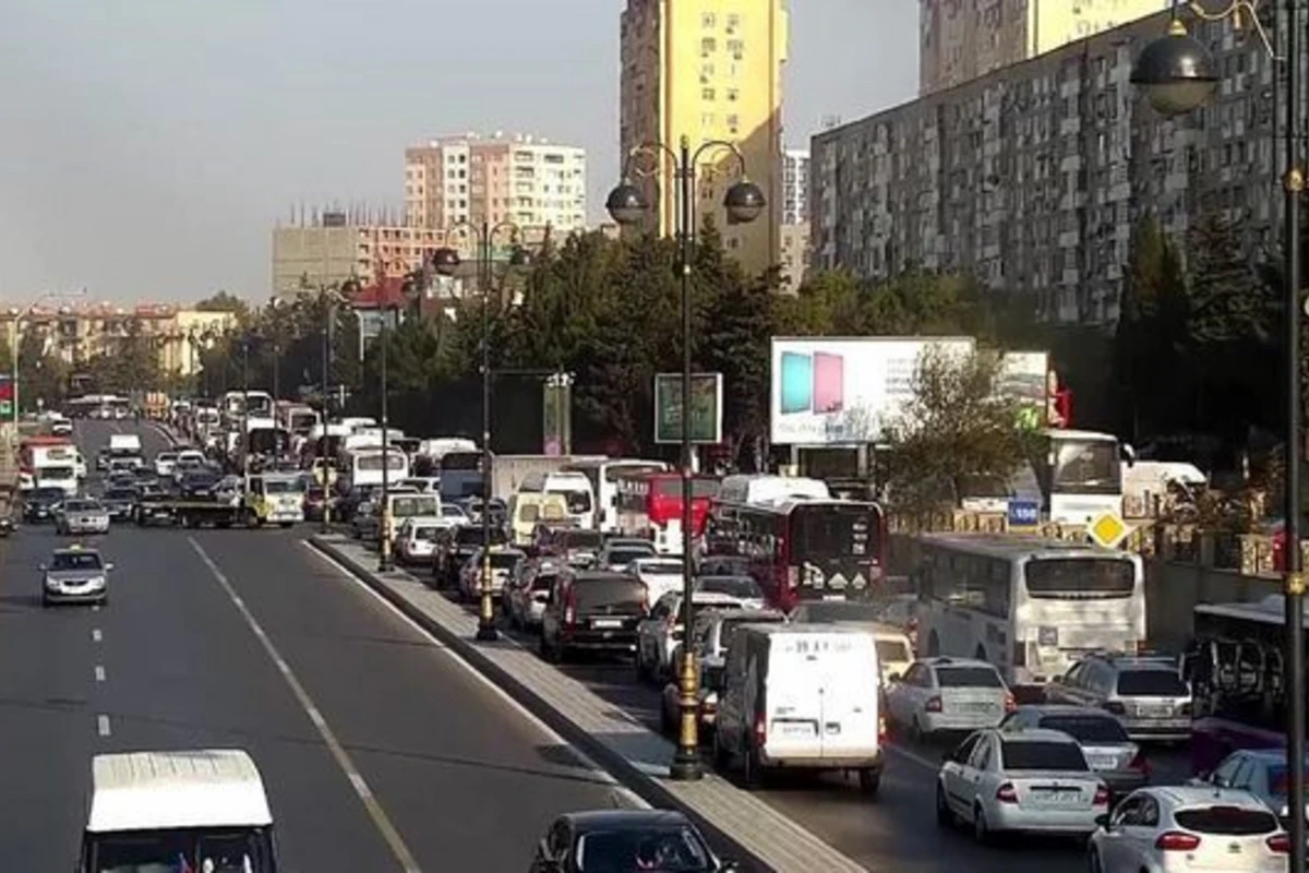 Bakıda karantin postları: İtirilən vaxt can alır