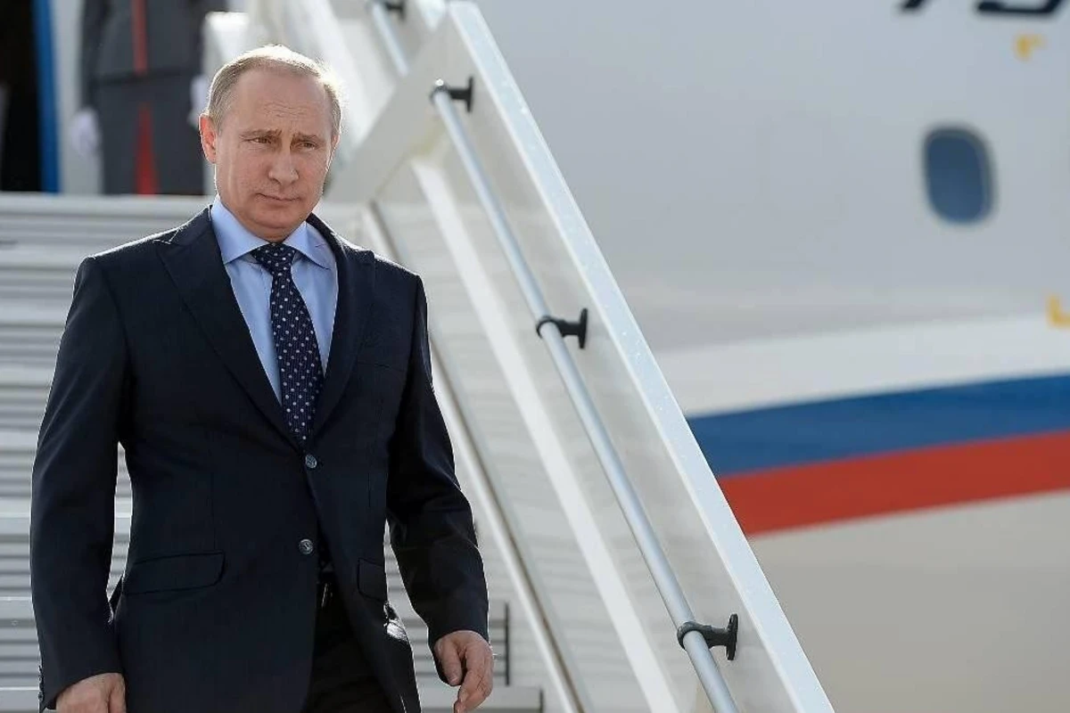 Чавушоглу анонсировал визит Путина в Турцию