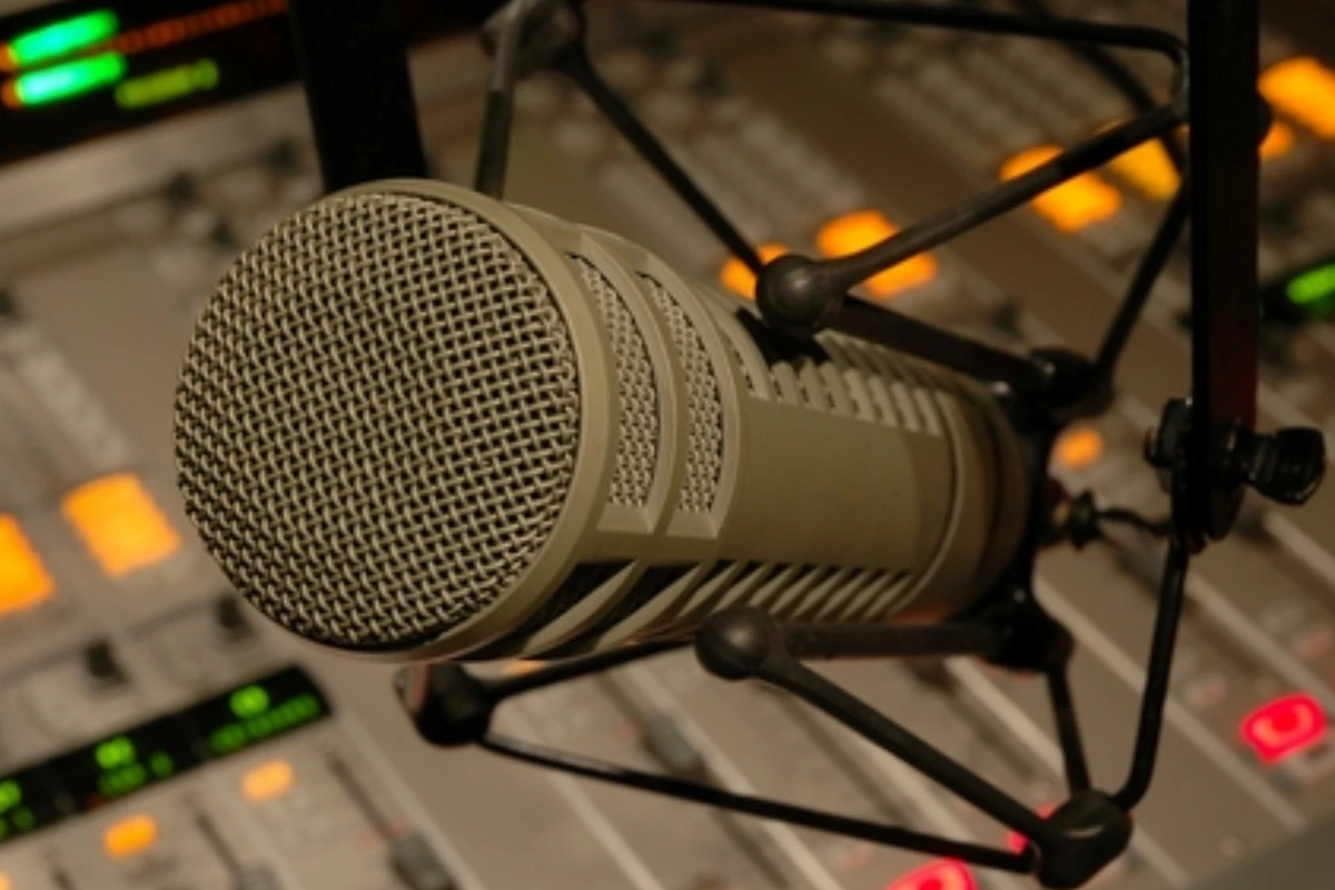 Dağlıq Qarabağda televiziya və radio yayımı ilə bağlı qərar qəbul edilib Dağlıq Qarabağda televiziya və radio yayımı ilə bağlı qərar qəbul edilib