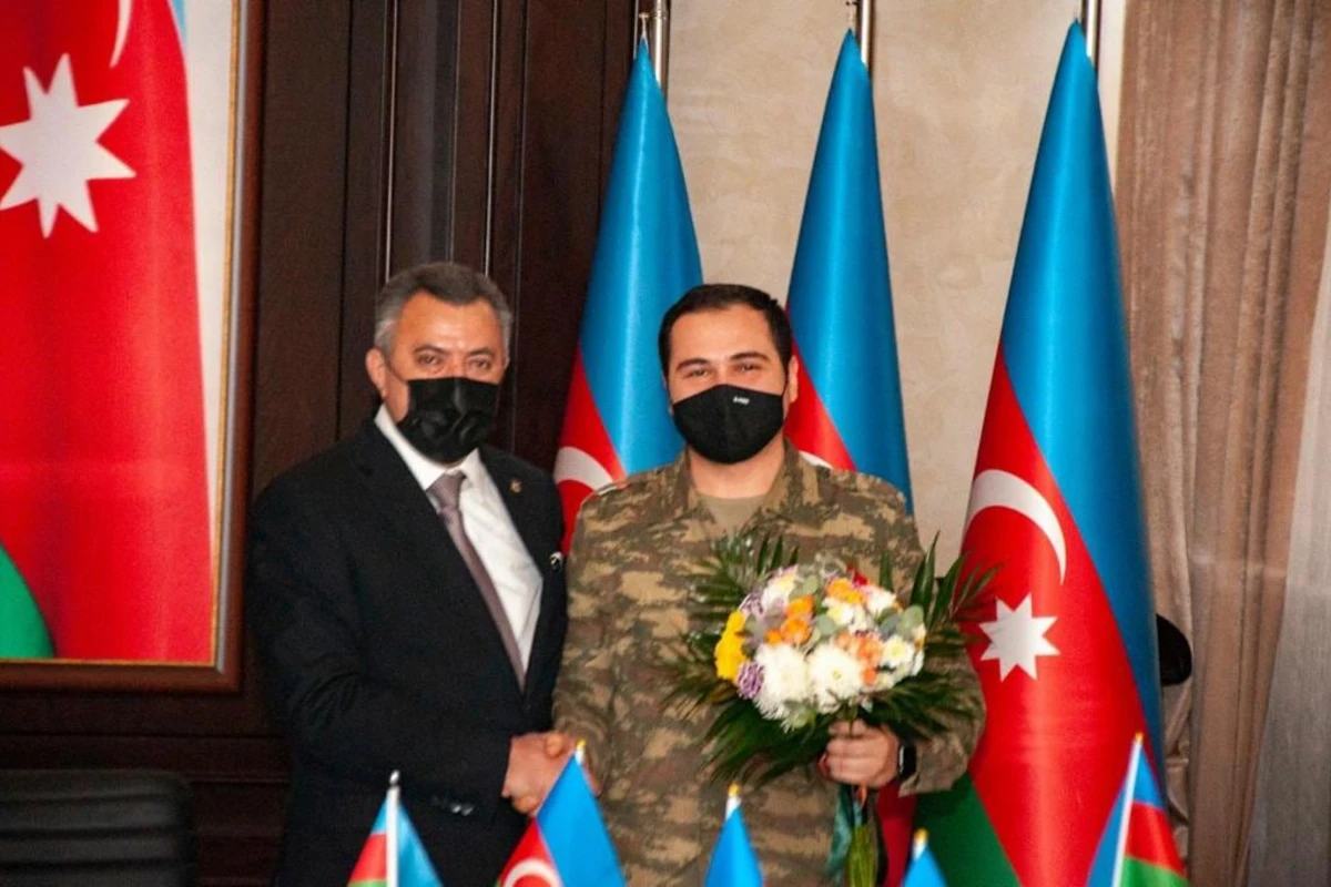 Nərimanov RİH-in müharibədən qələbə ilə qayıdan əməkdaşı belə qarşılandı – FOTO