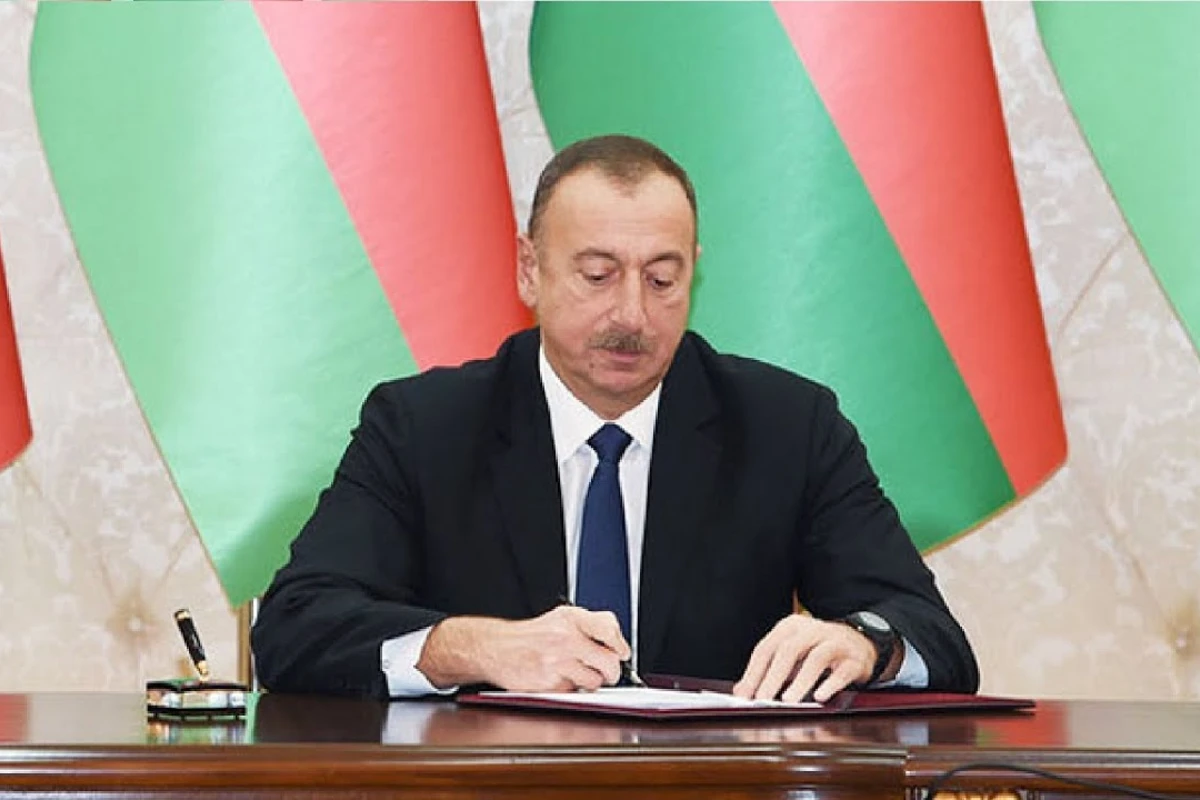 Prezident bu şəxslərə “Xalq artisti” fəxri adını verdi
