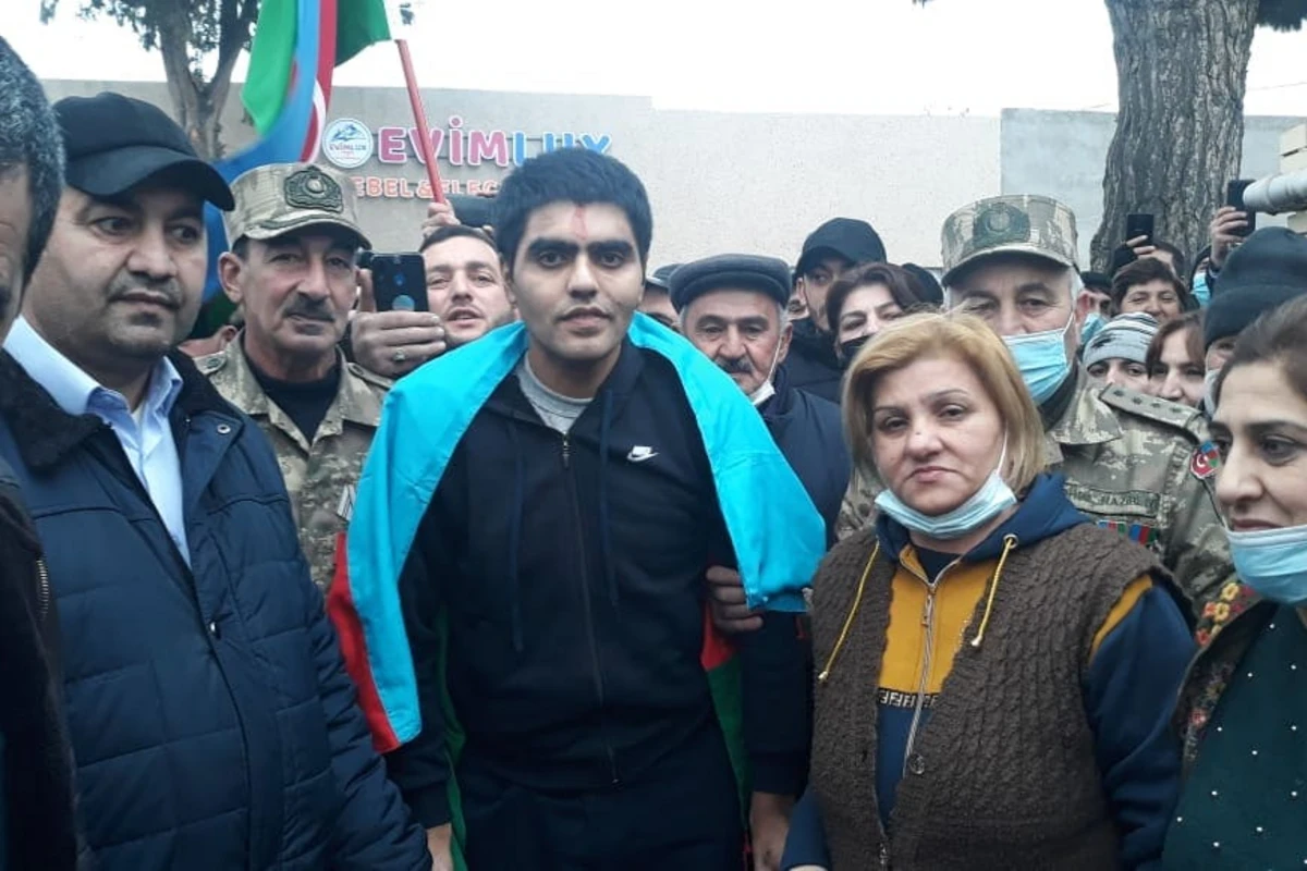 Amin Musayev evinə döndü - FOTO
