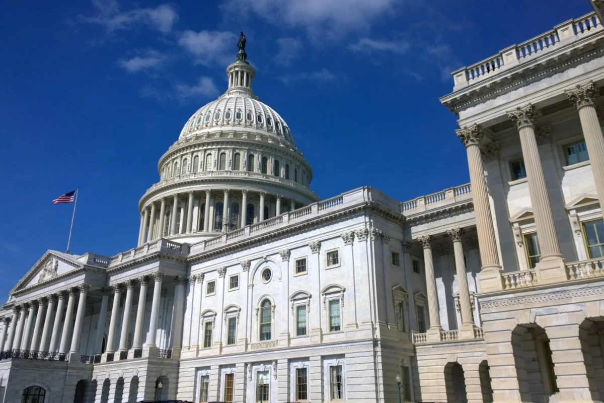 Сенат США проголосовал за оборонный бюджет, преодолев вето Трампа