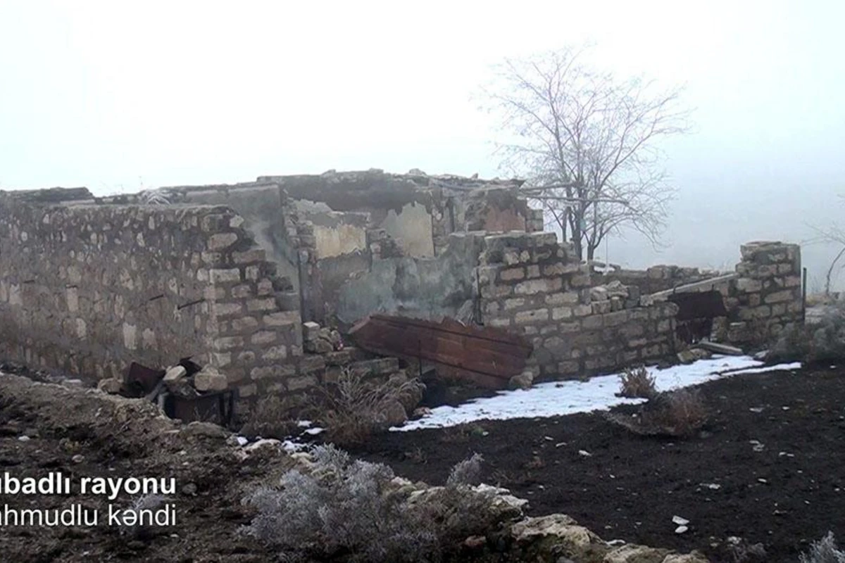 Минобороны показало еще одно освобожденное село в Губадлы - ВИДЕО