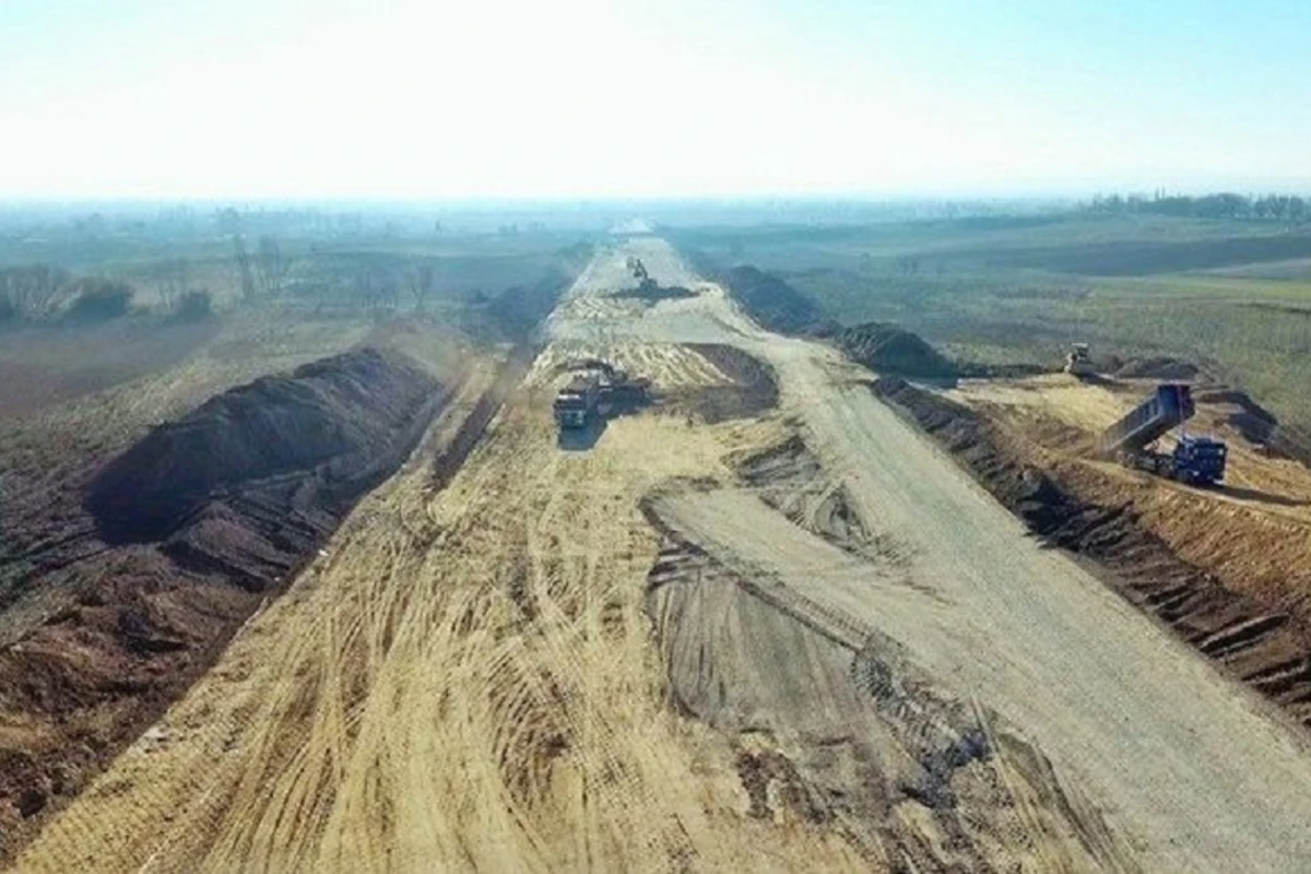 Füzuli şəhərinə çəkilən yolda son vəziyyət Füzuli şəhərinə çəkilən yolda son vəziyyət