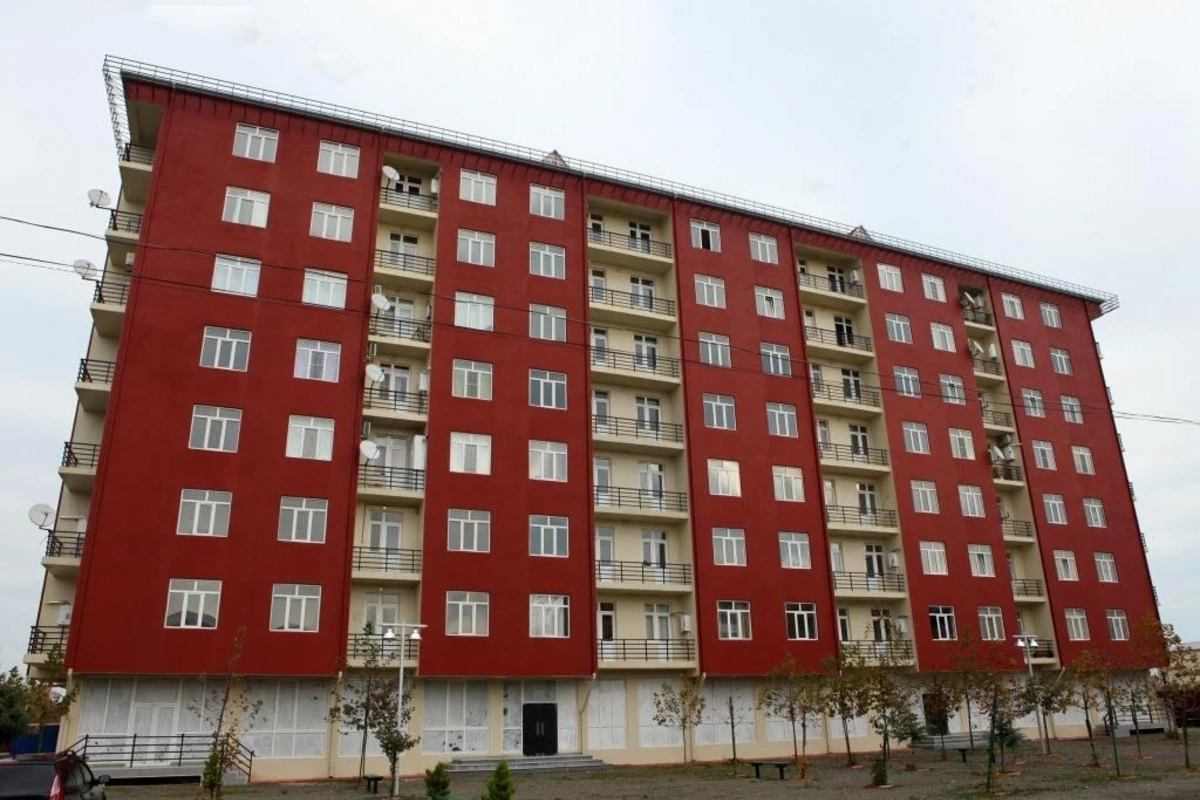 Məcburi köçkünlər üçün inşa edilmiş 4700-ə yaxın mənzil şəhid ailələri və yaxınlarına veriləcək