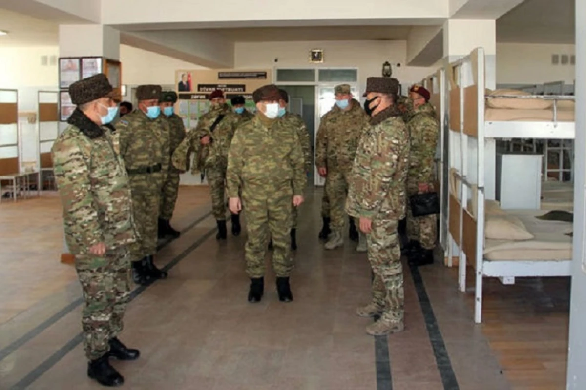 Закир Гасанов проверил уровень обеспечения и боевой подготовки войск на освобожденных территориях - ФОТО