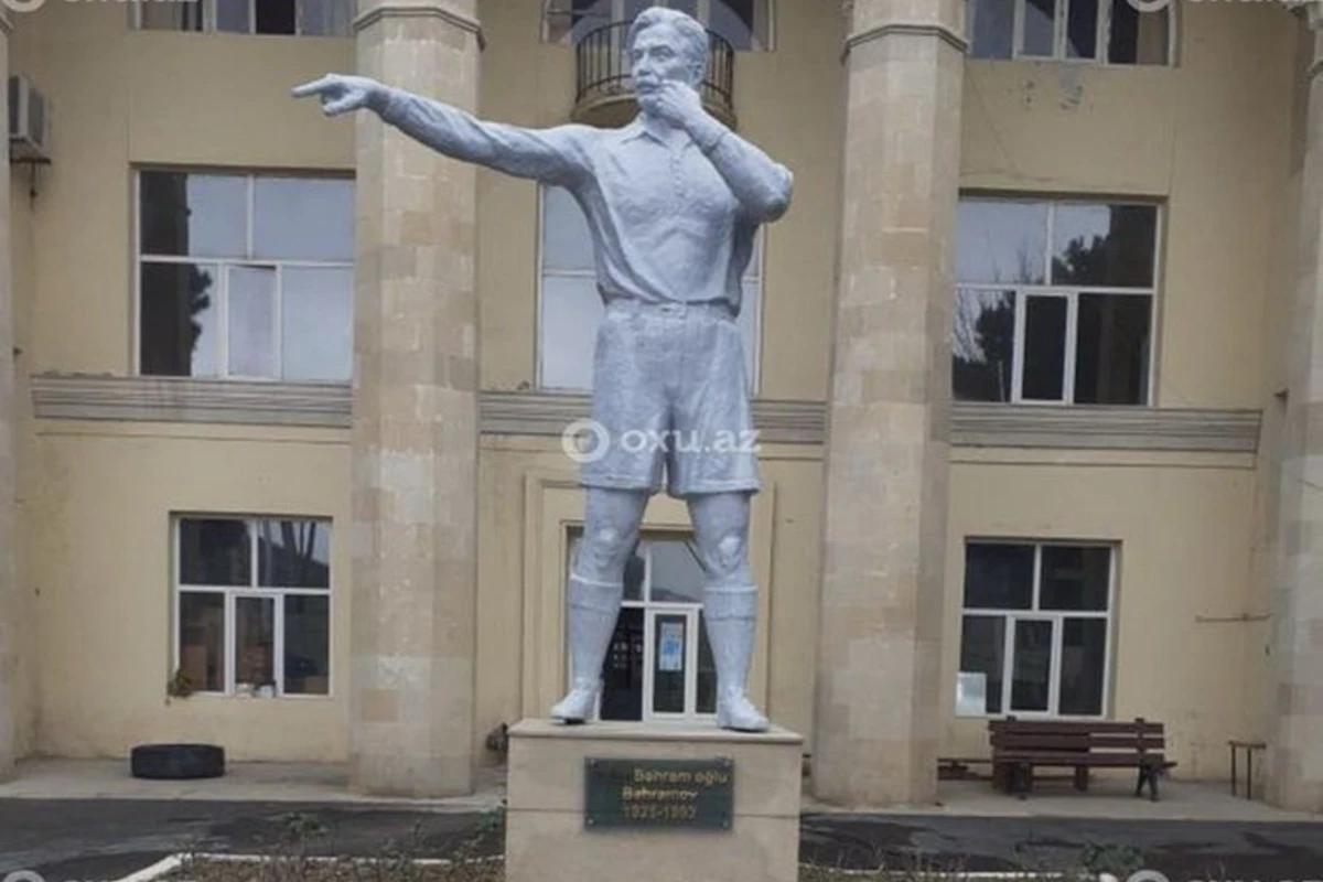 Министерство прокомментировало ситуацию в связи с памятником Тофику Бахрамову