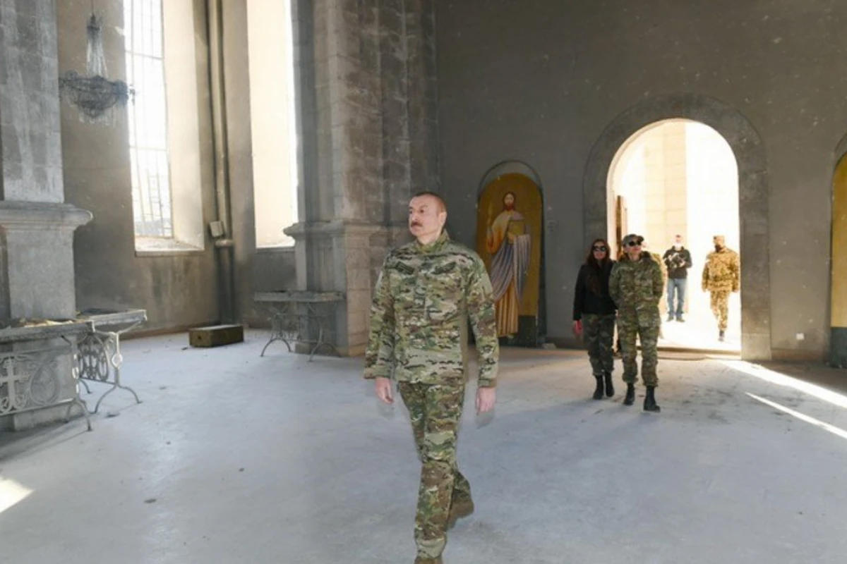 Azərbaycan Prezidenti Şuşada “Qazançılar kilsəsi”ndə olub - FOTO Azərbaycan Prezidenti Şuşada “Qazançılar kilsəsi”ndə olub - FOTO