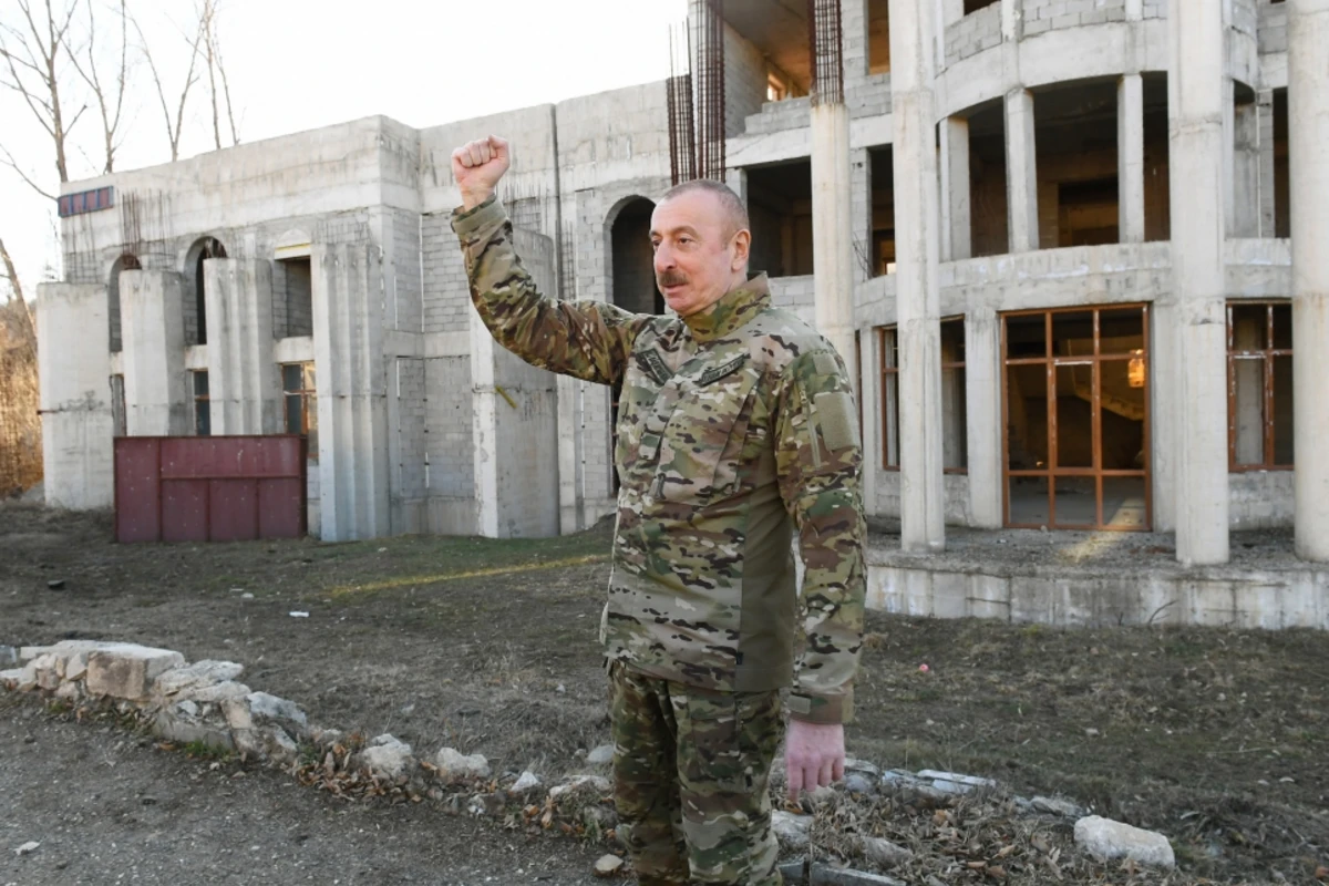 Prezident Dağlıq Qarabağdakı ünsürlərə xəbərdarlıq etdi: “Gəlin alın, görüm necə alırsınız?”