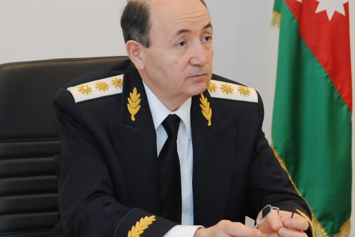 Fikrət Məmmədov: “700 milyon manat büdcəyə ödətdirilib” Fikrət Məmmədov: “700 milyon manat büdcəyə ödətdirilib”
