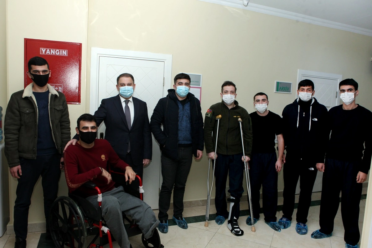Sosial-psixoloji reabilitasiyaya cəlb olunan qazilərlə görüş olub - FOTO