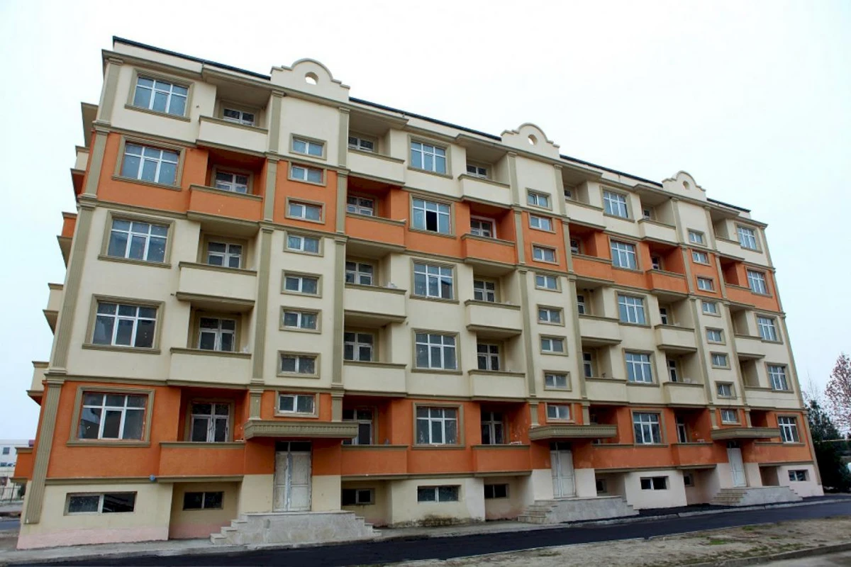 Köçkünlər üçün tikilmiş mənzillərin şəhid ailələrinə veriləcəyi vaxt açıqlandı - RƏSMİ