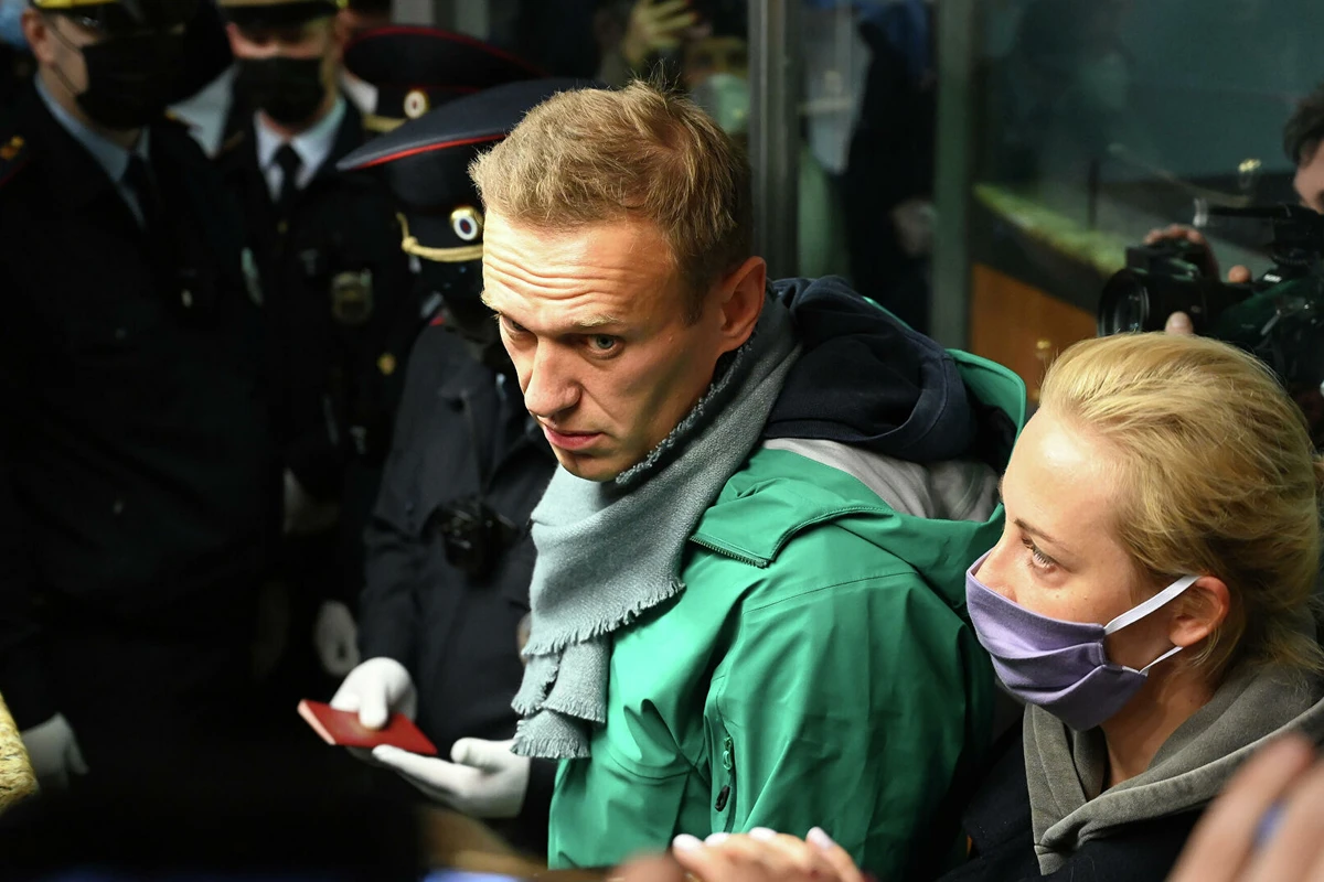 Суд арестовал Навального на 30 суток