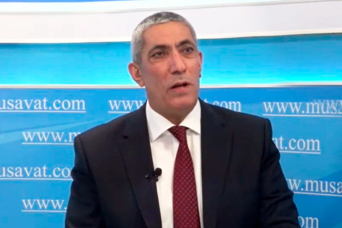 Siyavuş Novruzov: ABŞ-da milyonçunun uşağı restoranda qab yuyur - VİDEO