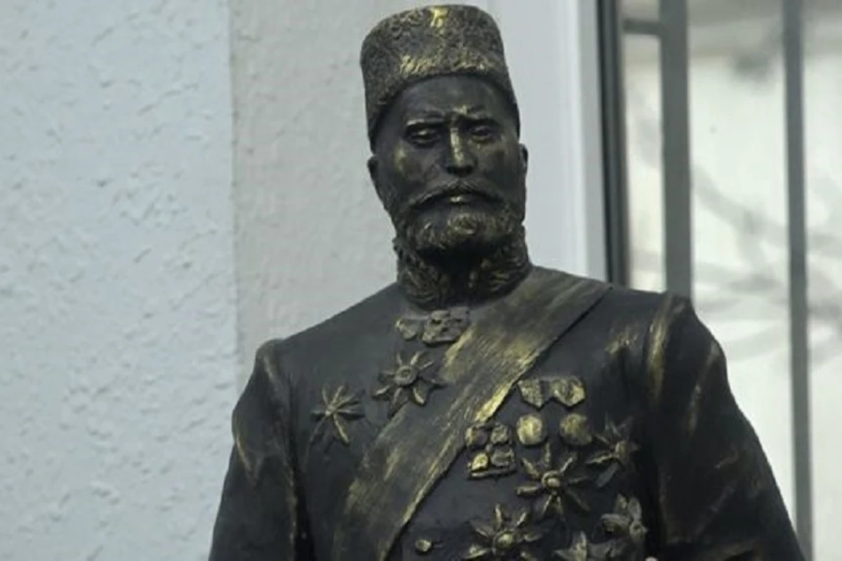 Hacı Zeynalabdin Tağıyevin heykəli hazırdır - VİDEO Hacı Zeynalabdin Tağıyevin heykəli hazırdır - VİDEO