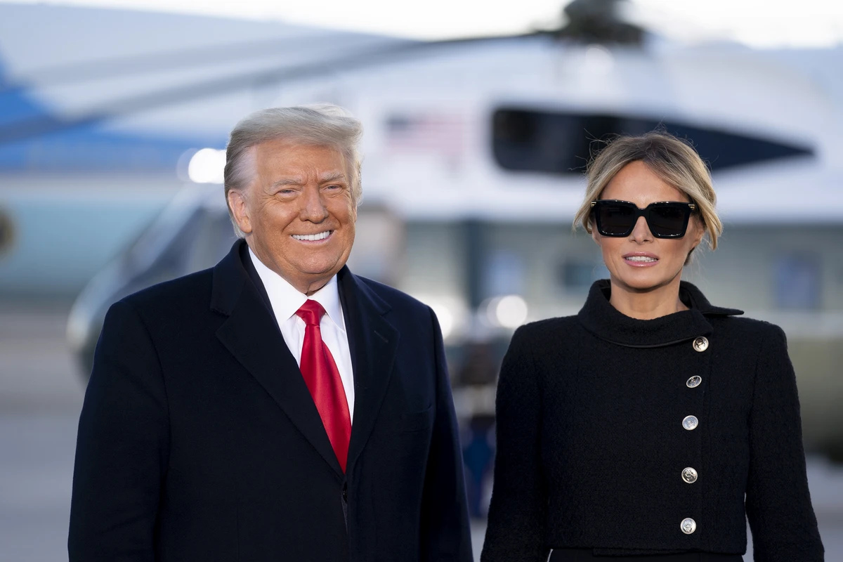Раскрыта цена наряда Мелании Трамп на последнем рейсе в качестве первой леди
