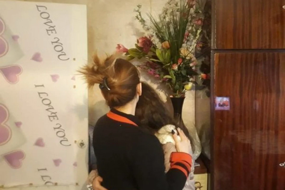 Сбежавшую из дома 12-летнюю девочку вернули родителям - ОФИЦИАЛЬНО