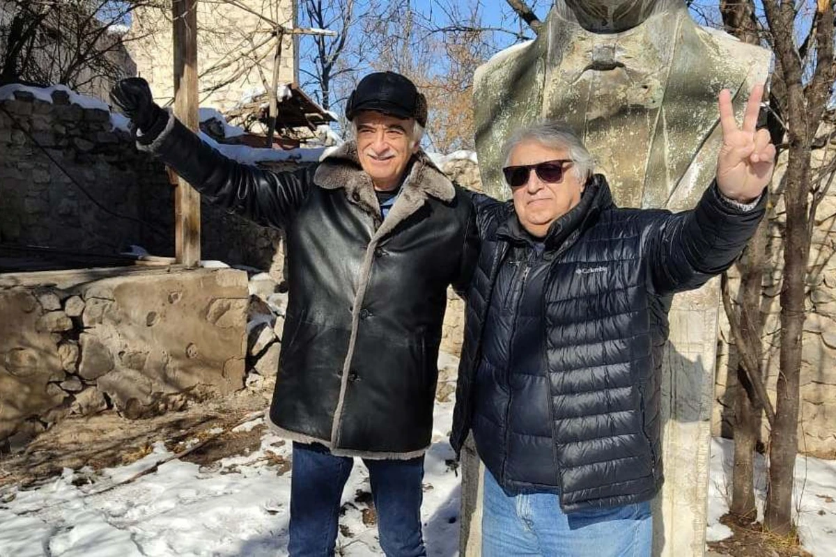 Polad Bülbüloğlu Şuşada atasının evini ziyarət etdi - FOTO Polad Bülbüloğlu Şuşada atasının evini ziyarət etdi - FOTO
