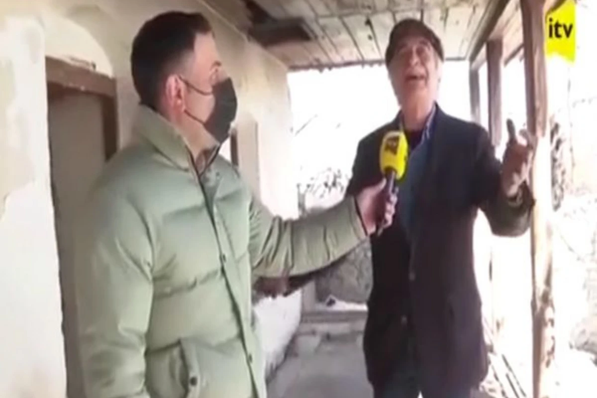 Polad Bülbüloğlu Şuşadakı evlərində “Gəl, ey səhər” oxudu - VİDEO