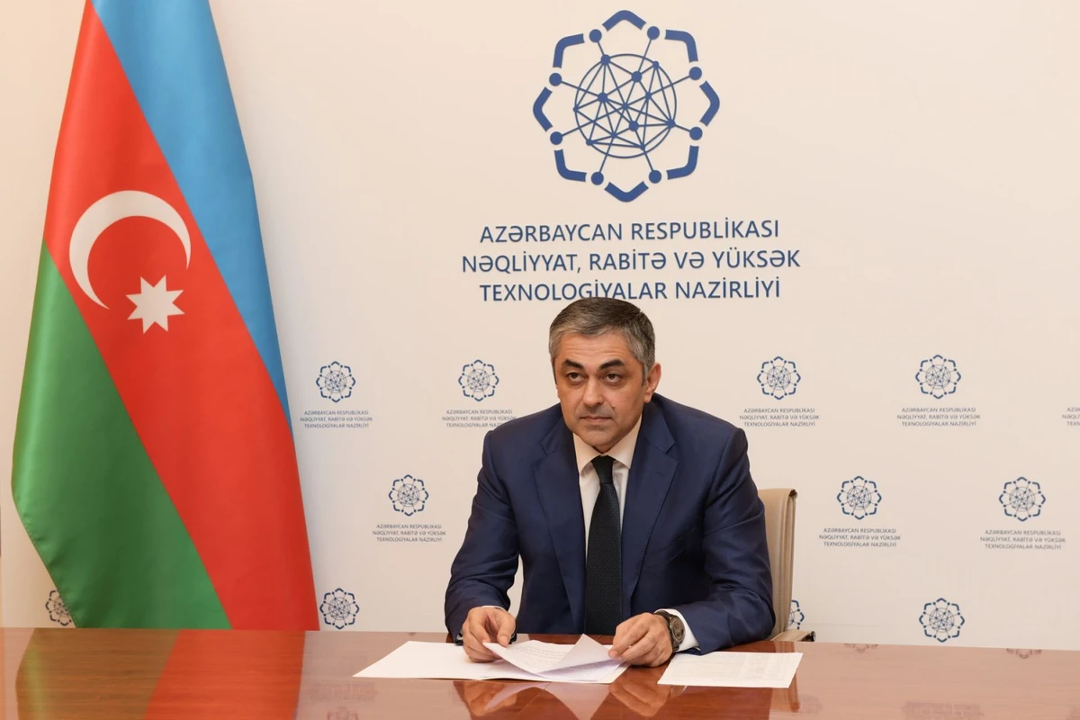 Президент Ильхам Алиев освободил от должности министра Рамина Гулузаде