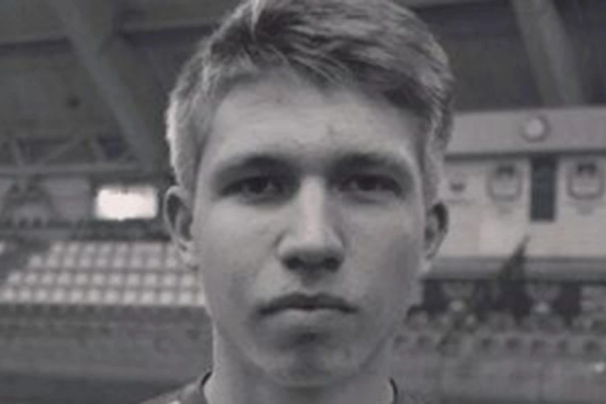 Rus futbolçu bıçaqlanaraq öldürüldü Rus futbolçu bıçaqlanaraq öldürüldü
